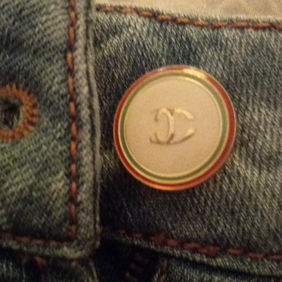 Just Cavalli Distressed Denim shorts - Picture 2 of 4